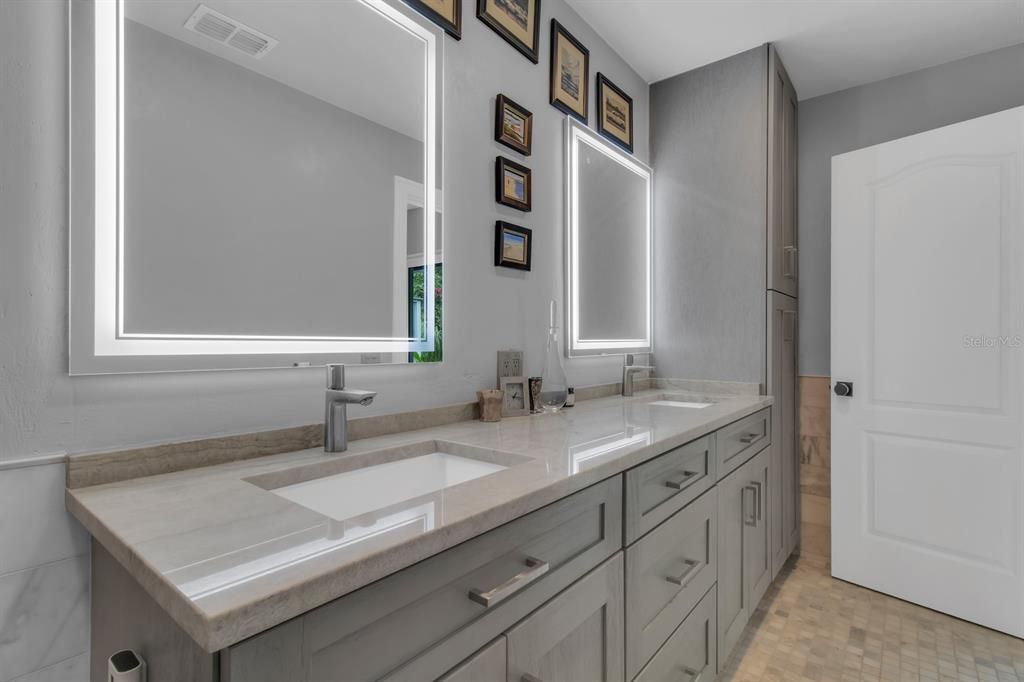 На продажу: $745,000 (3 спален, 2 ванн, 2433 Квадратных фут)