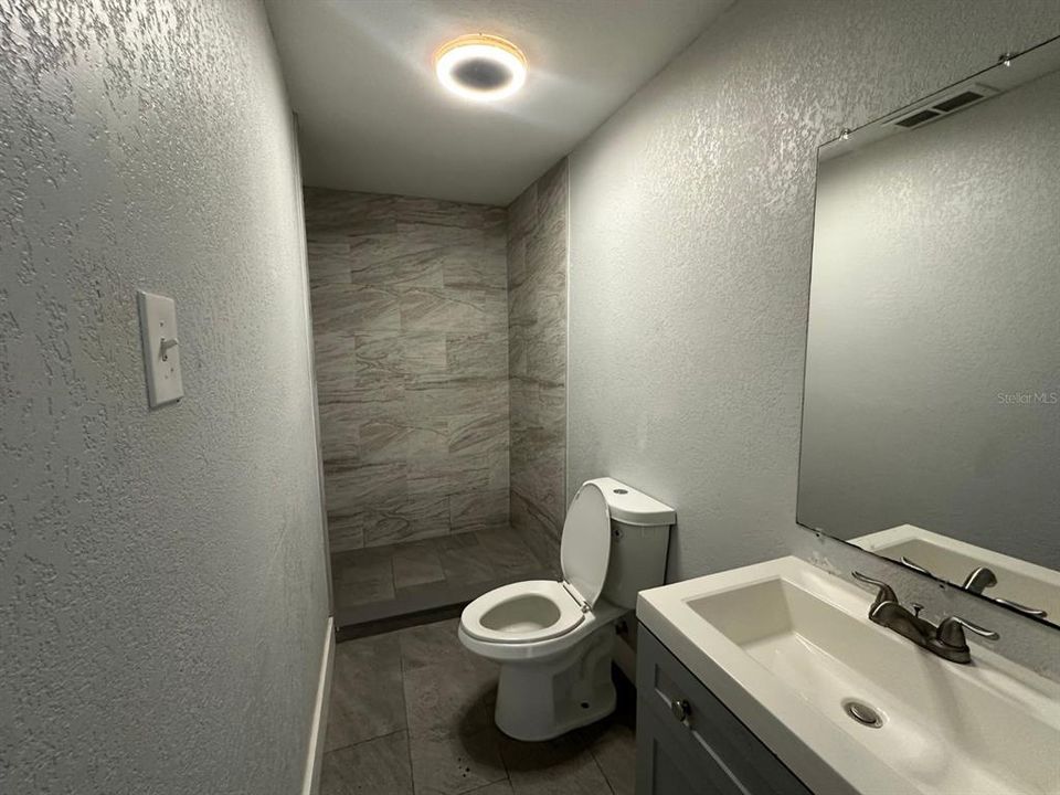 出租: $1,950 (3 贝兹, 1 浴室, 1440 平方英尺)