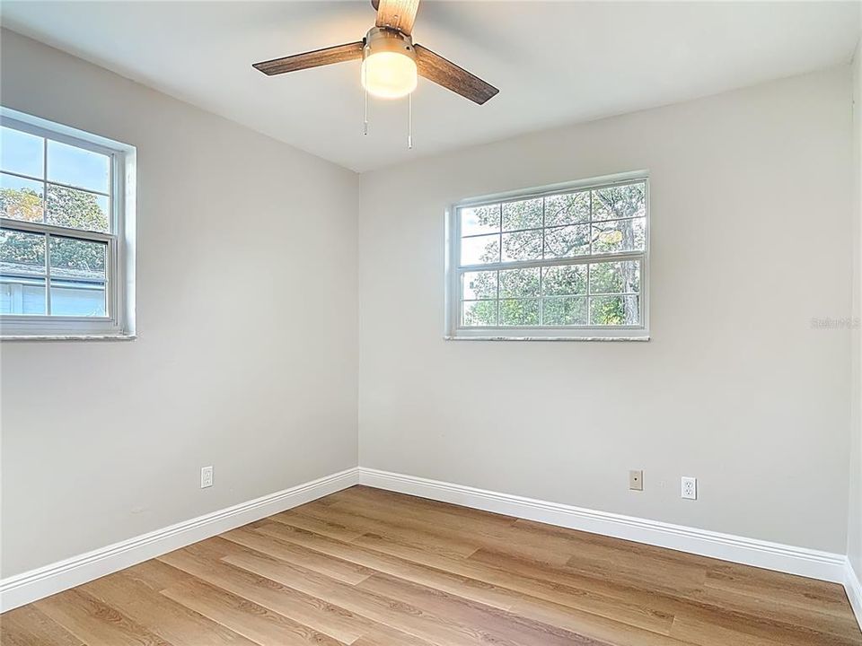 For Sale: $239,000 (3 beds, 1 baths, 1080 Square Feet)