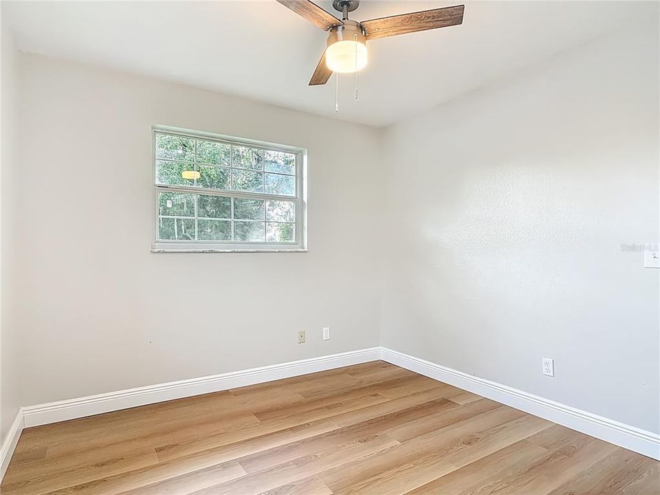 For Sale: $239,000 (3 beds, 1 baths, 1080 Square Feet)