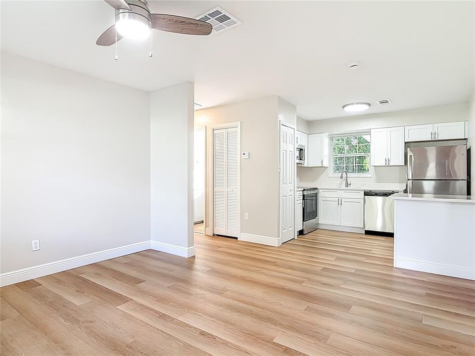 For Sale: $239,000 (3 beds, 1 baths, 1080 Square Feet)