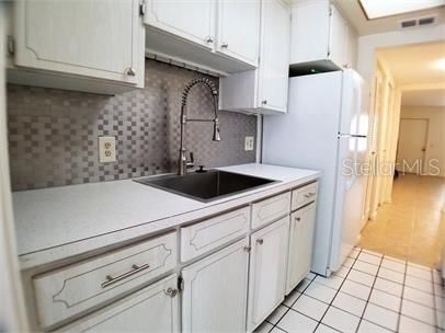 For Rent: $1,499 (1 beds, 1 baths, 636 Square Feet)
