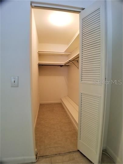 For Rent: $1,499 (1 beds, 1 baths, 636 Square Feet)