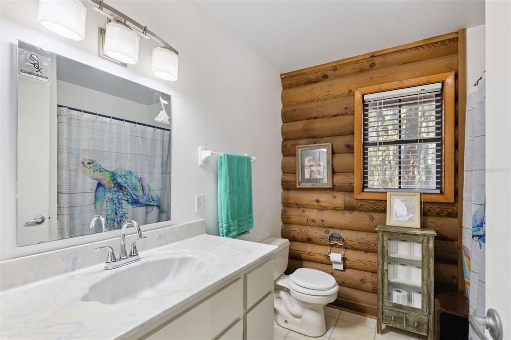 Active With Contract: $325,000 (2 beds, 2 baths, 1704 Square Feet)