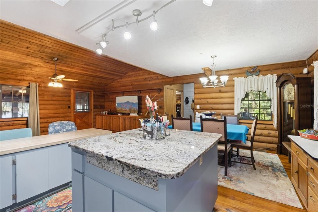 Active With Contract: $325,000 (2 beds, 2 baths, 1704 Square Feet)