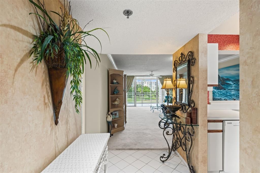 Active With Contract: $200,000 (2 beds, 2 baths, 1256 Square Feet)