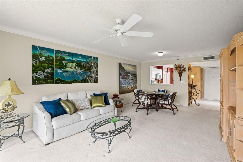 Active With Contract: $200,000 (2 beds, 2 baths, 1256 Square Feet)