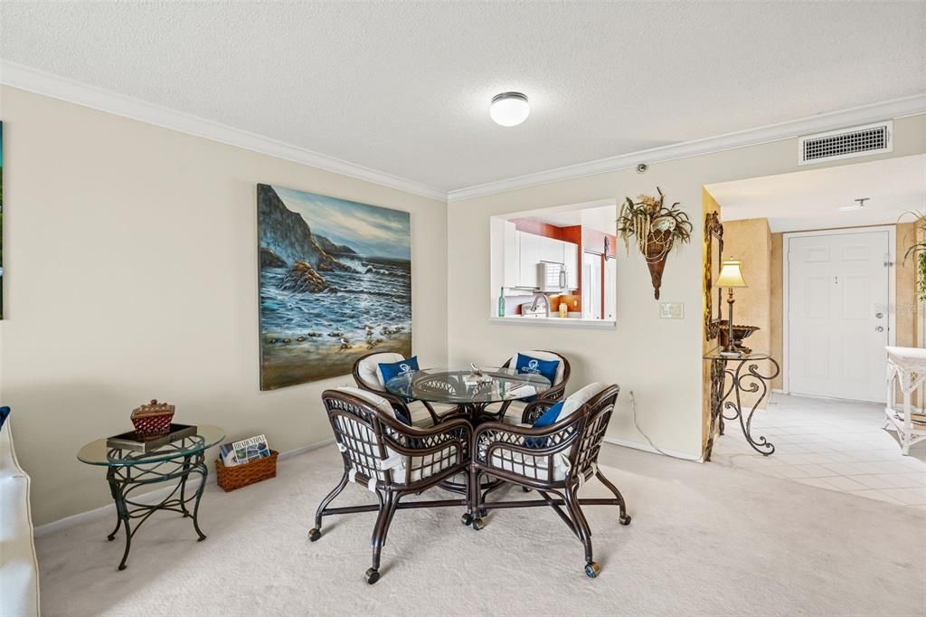 Active With Contract: $200,000 (2 beds, 2 baths, 1256 Square Feet)