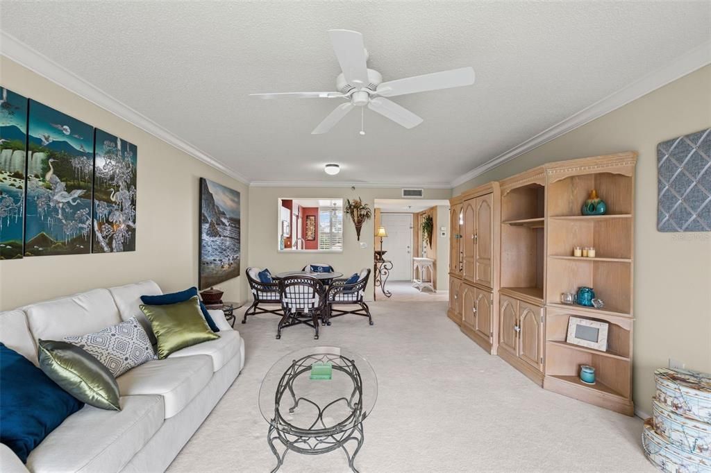 Active With Contract: $200,000 (2 beds, 2 baths, 1256 Square Feet)