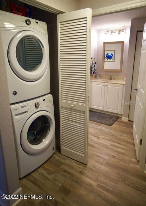 For Sale: $549,800 (3 beds, 2 baths, 1455 Square Feet)