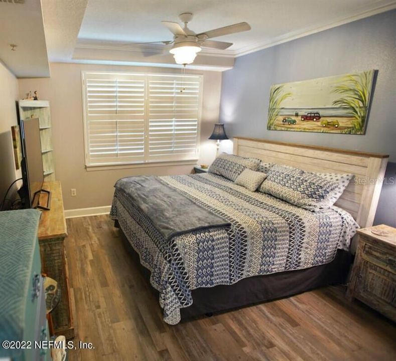 For Sale: $549,800 (3 beds, 2 baths, 1455 Square Feet)