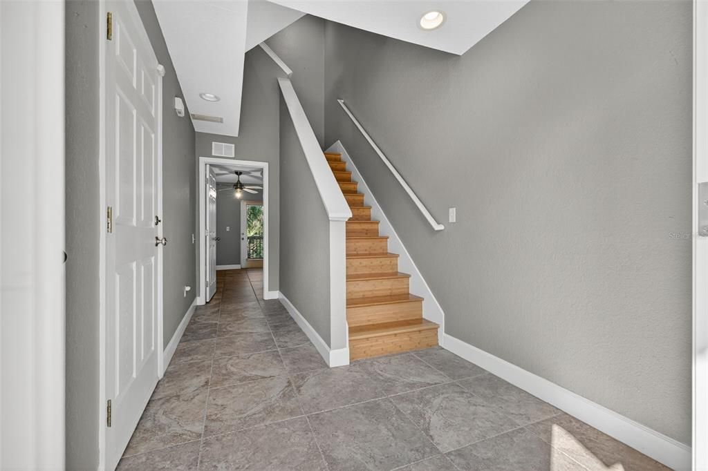 Active With Contract: $339,900 (3 beds, 3 baths, 1680 Square Feet)