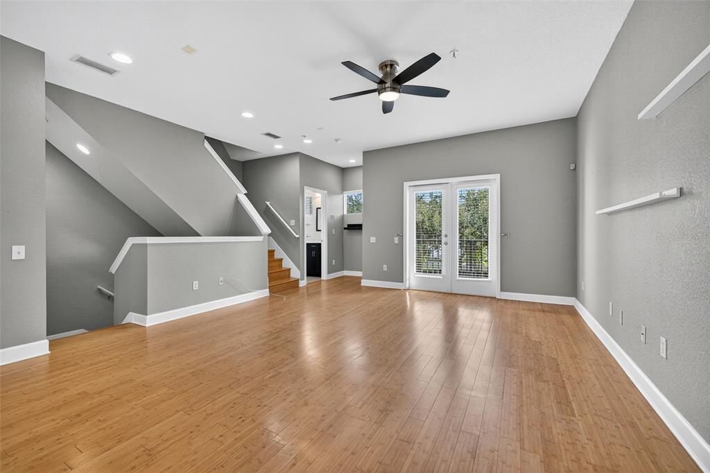 Active With Contract: $339,900 (3 beds, 3 baths, 1680 Square Feet)