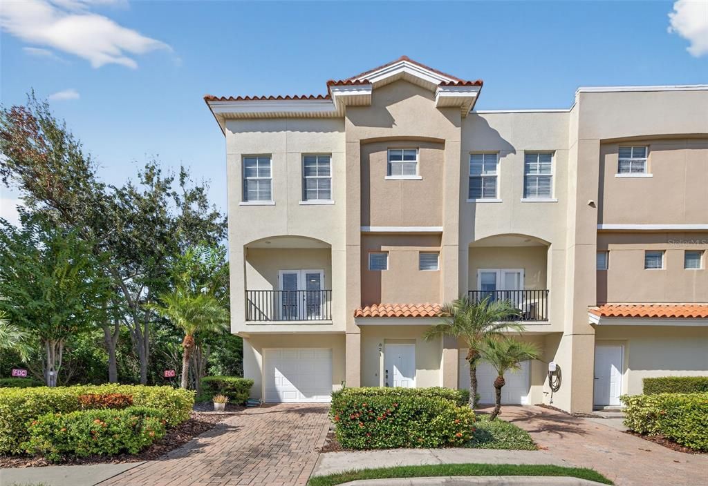 Active With Contract: $339,900 (3 beds, 3 baths, 1680 Square Feet)