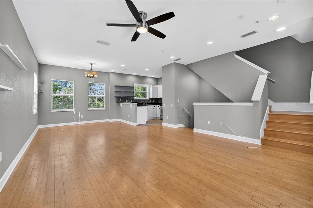 Active With Contract: $339,900 (3 beds, 3 baths, 1680 Square Feet)