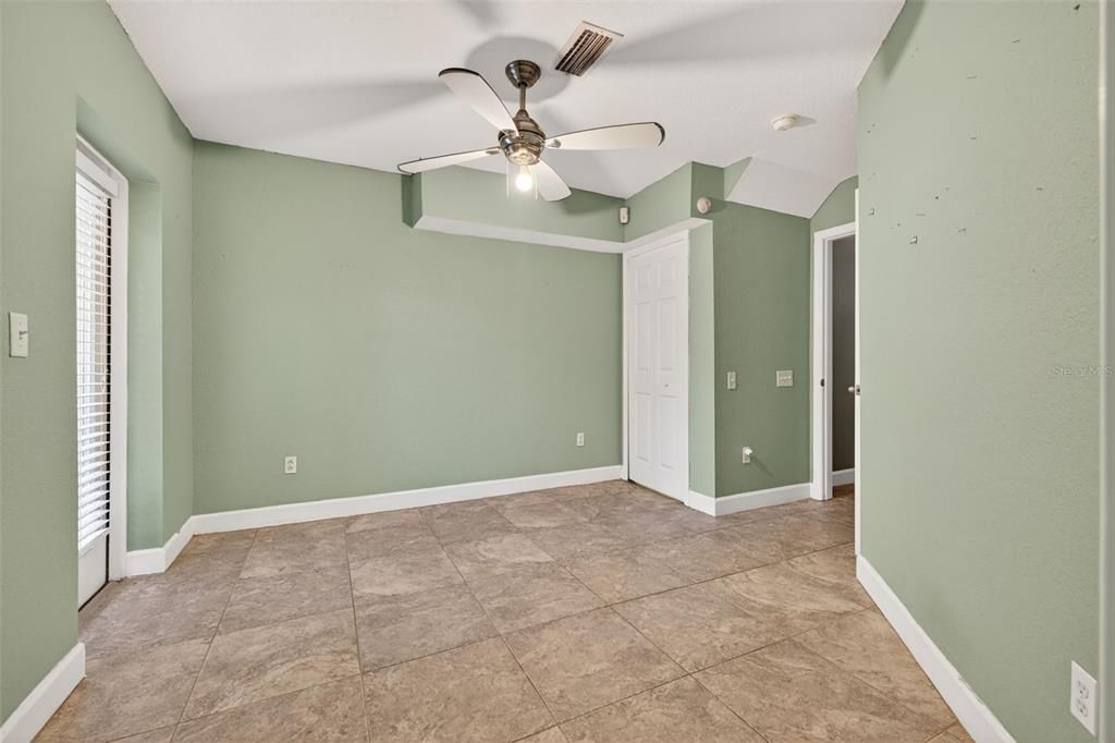 Active With Contract: $339,900 (3 beds, 3 baths, 1680 Square Feet)