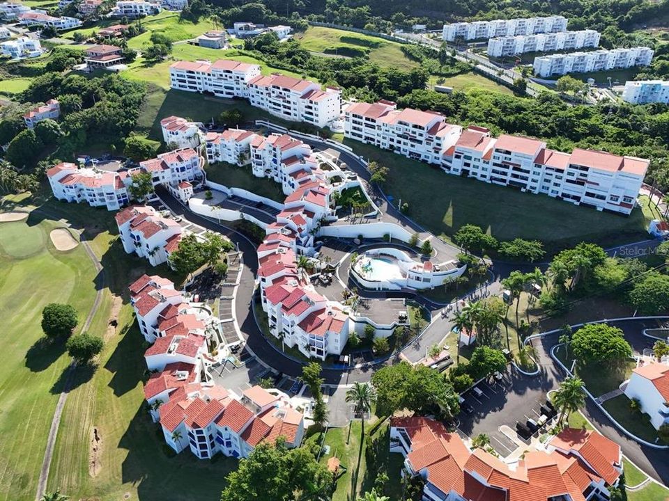 For Sale: $795,000 (3 beds, 3 baths, 1740 Square Feet)