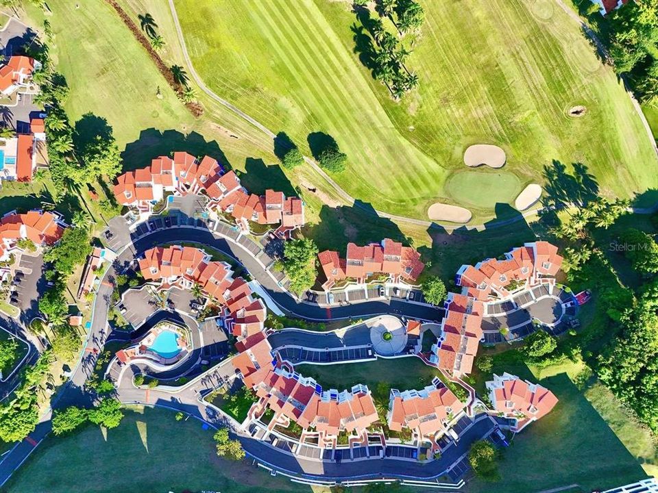 For Sale: $795,000 (3 beds, 3 baths, 1740 Square Feet)