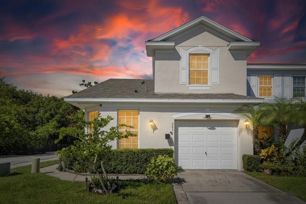 Под контрактом: $235,000 (3 спален, 2 ванн, 1565 Квадратных фут)