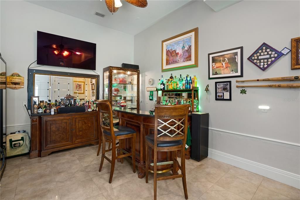 待售: $3,795,000 (6 贝兹, 5 浴室, 5324 平方英尺)