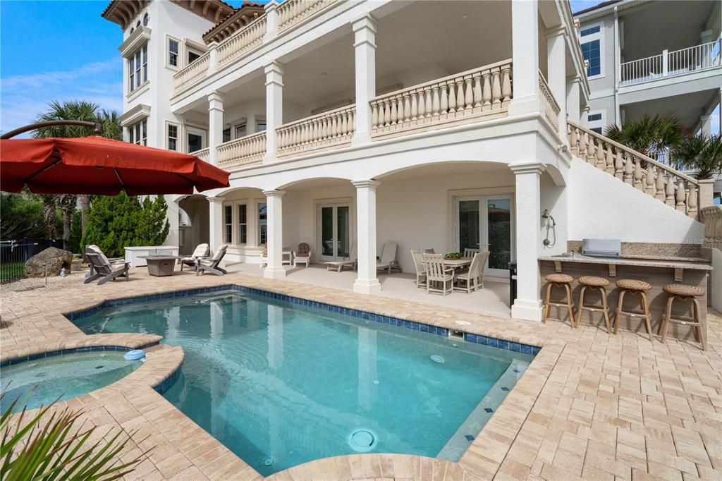 待售: $3,795,000 (6 贝兹, 5 浴室, 5324 平方英尺)