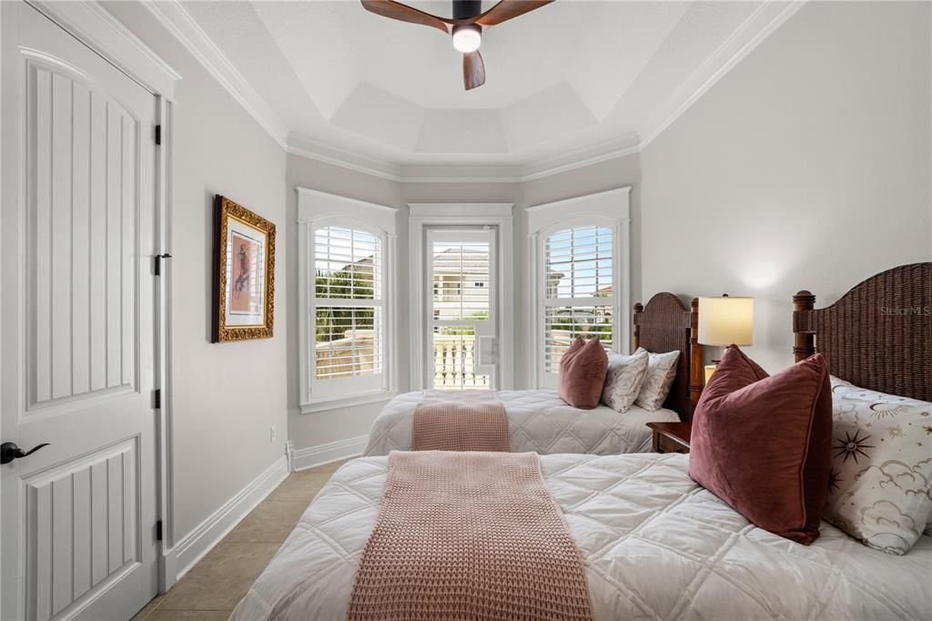 待售: $3,795,000 (6 贝兹, 5 浴室, 5324 平方英尺)