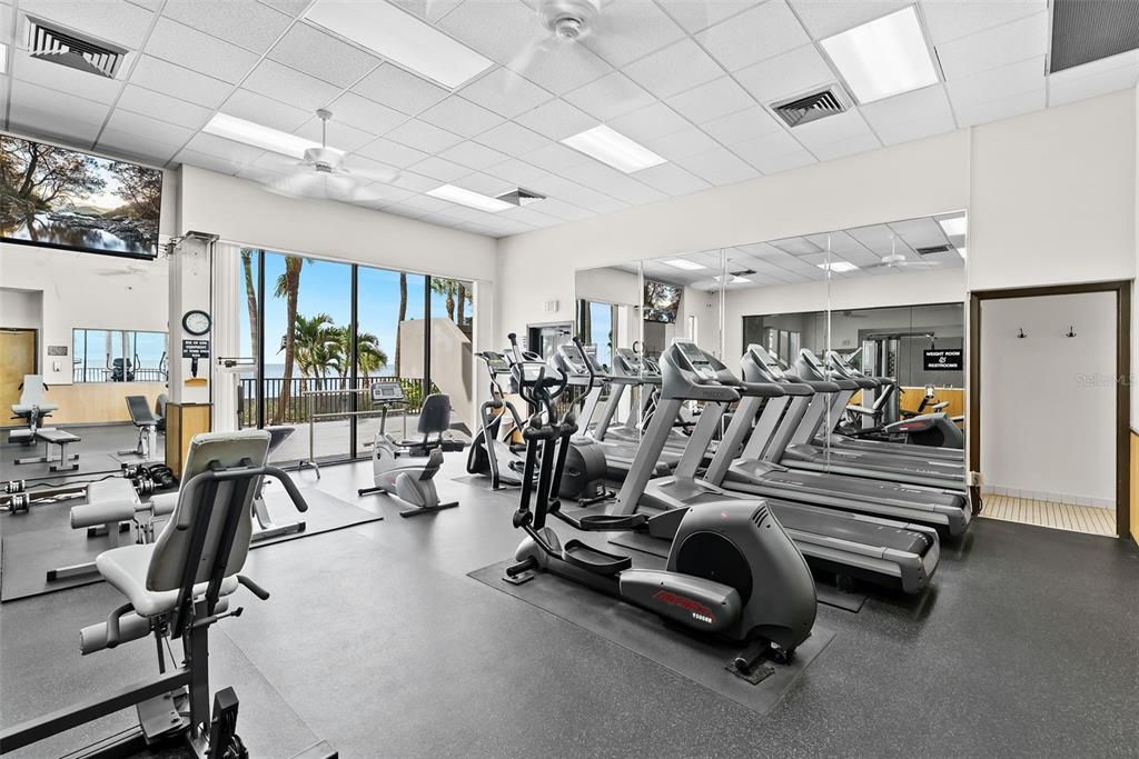 出租: $5,995 (3 贝兹, 3 浴室, 1970 平方英尺)