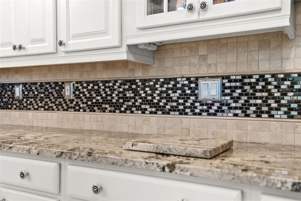 出租: $5,995 (3 贝兹, 3 浴室, 1970 平方英尺)