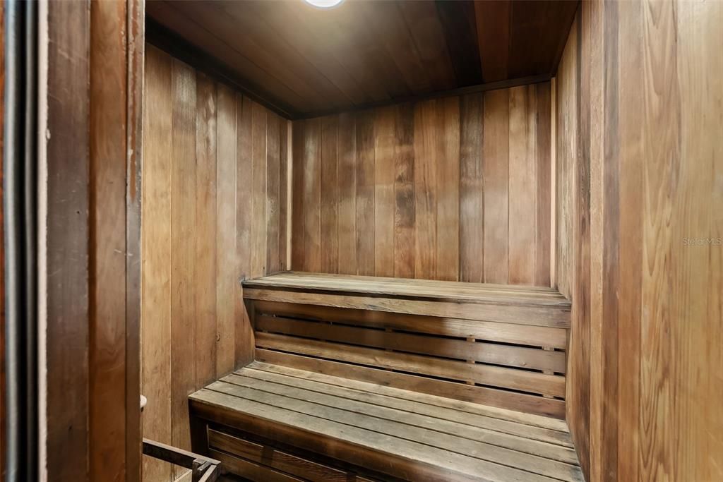 出租: $5,995 (3 贝兹, 3 浴室, 1970 平方英尺)