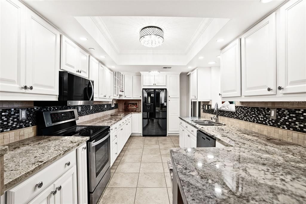 出租: $5,995 (3 贝兹, 3 浴室, 1970 平方英尺)