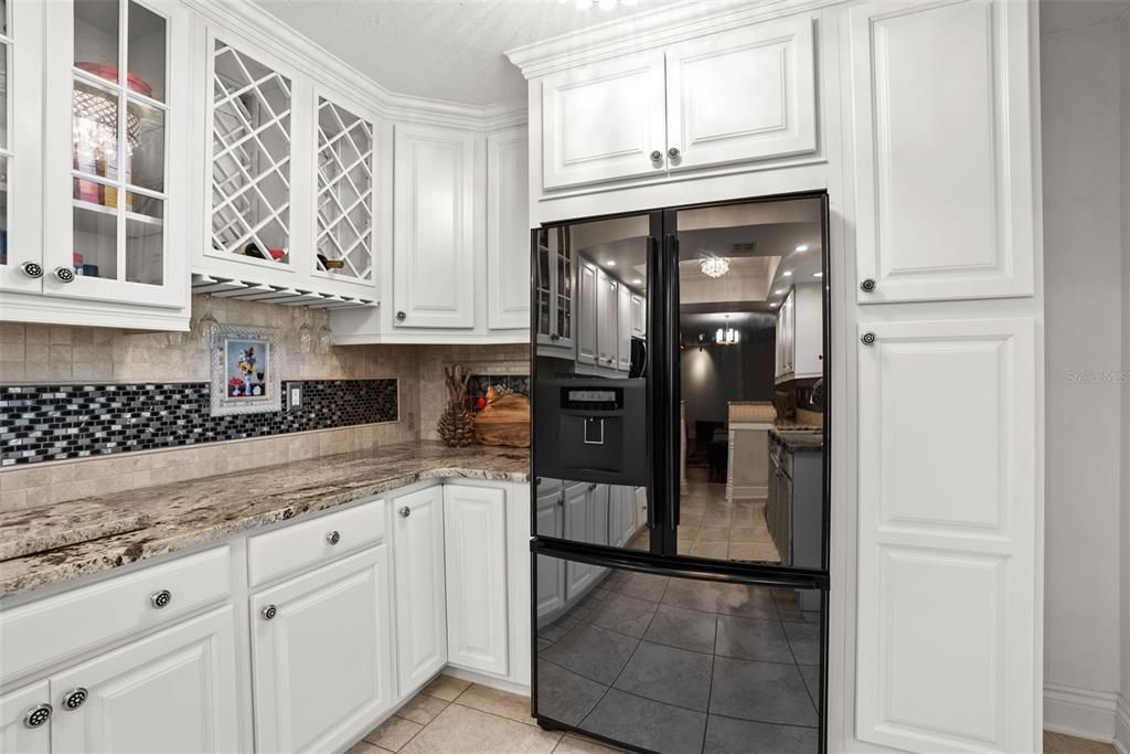 出租: $5,995 (3 贝兹, 3 浴室, 1970 平方英尺)