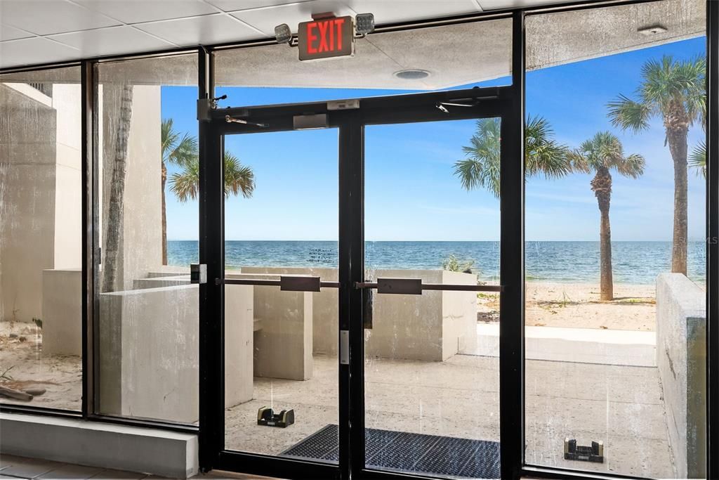 出租: $5,995 (3 贝兹, 3 浴室, 1970 平方英尺)