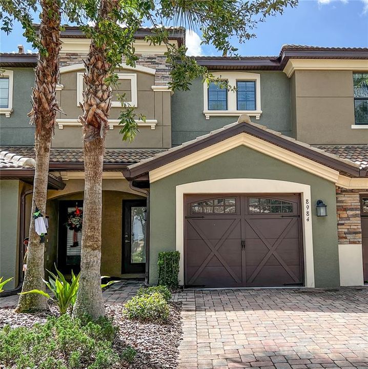 Activo con contrato: $339,900 (3 camas, 2 baños, 1854 Pies cuadrados)