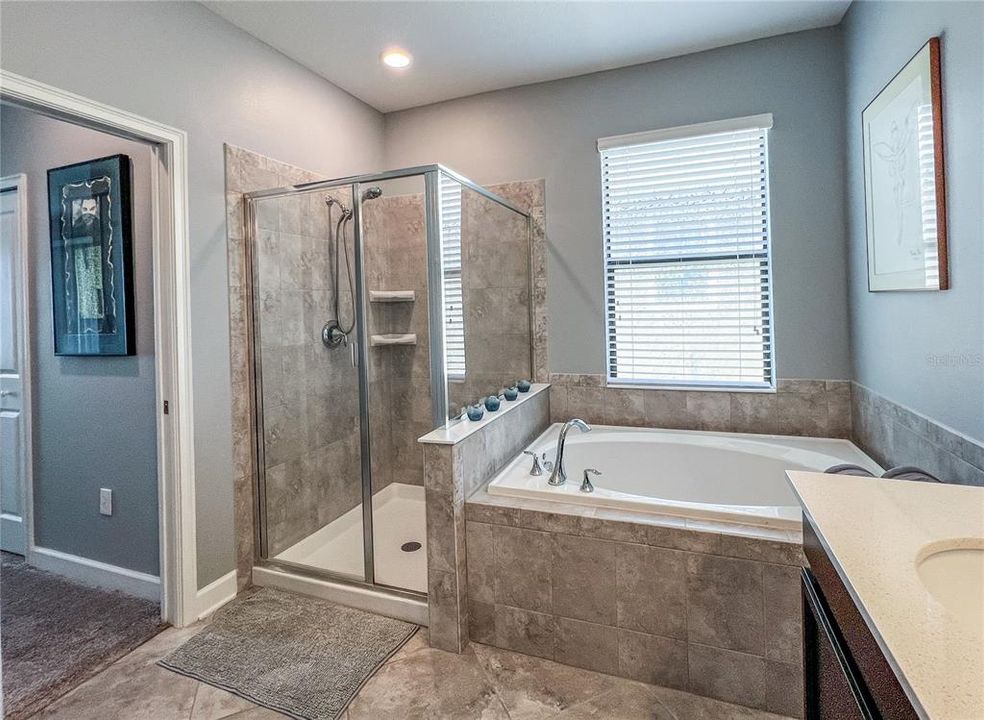 Activo con contrato: $339,900 (3 camas, 2 baños, 1854 Pies cuadrados)