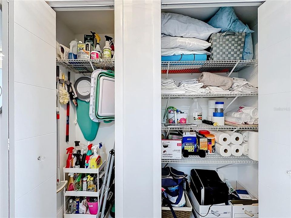 Active With Contract: $927,000 (2 beds, 2 baths, 1420 Square Feet)