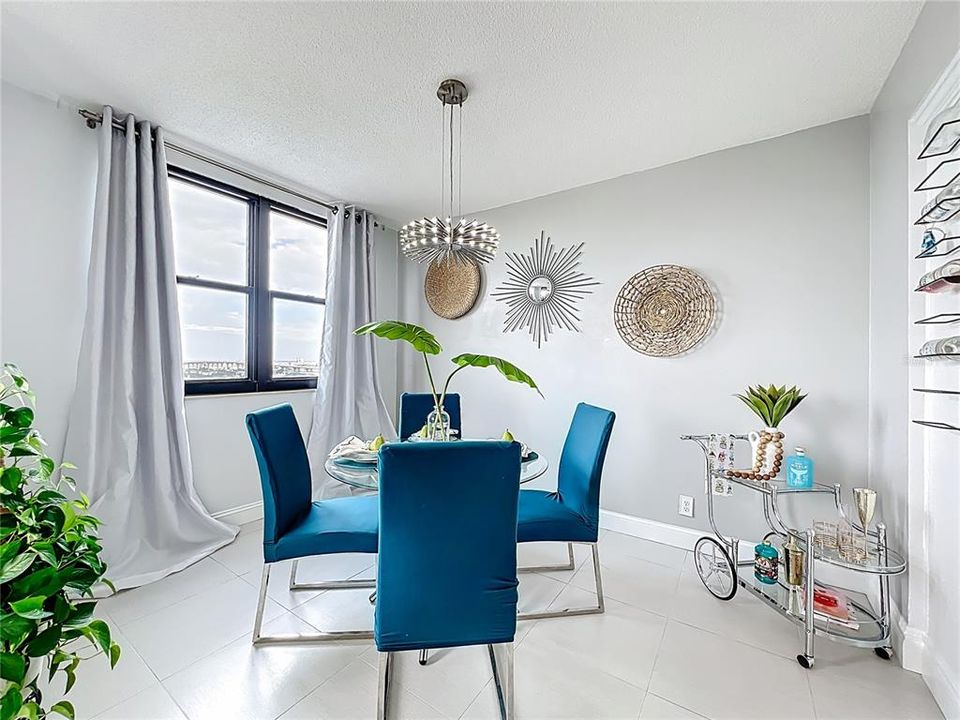 Active With Contract: $927,000 (2 beds, 2 baths, 1420 Square Feet)