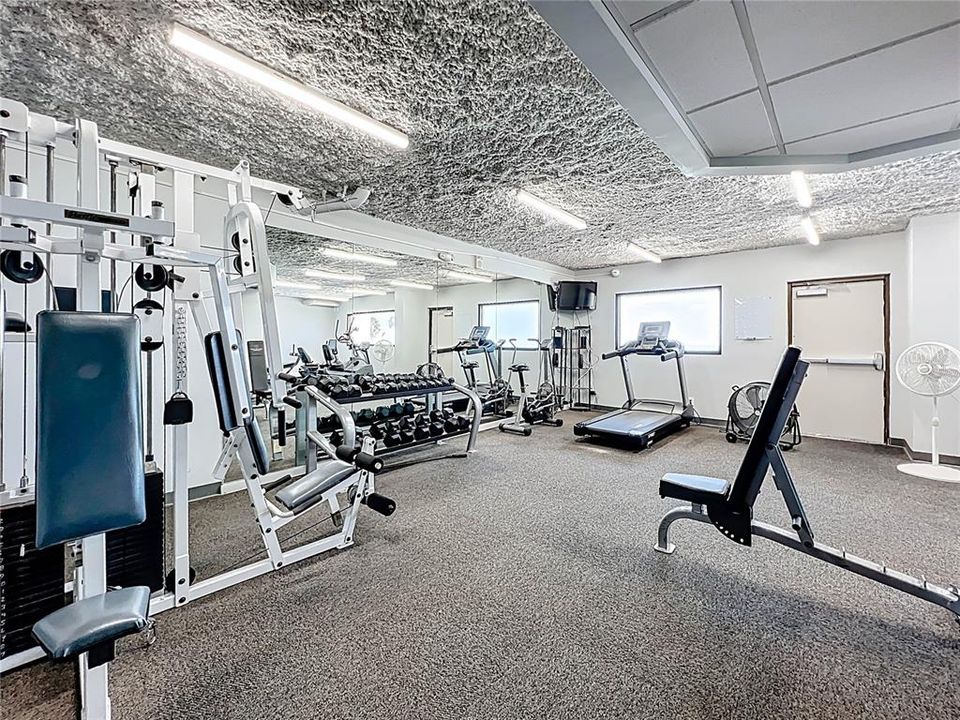 Active With Contract: $927,000 (2 beds, 2 baths, 1420 Square Feet)