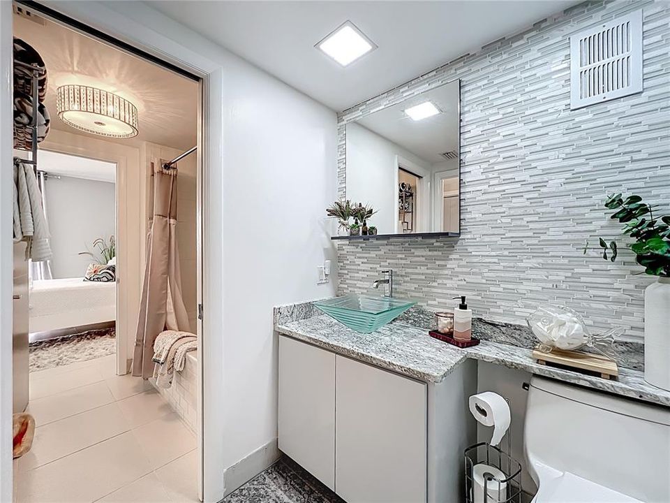 Active With Contract: $927,000 (2 beds, 2 baths, 1420 Square Feet)