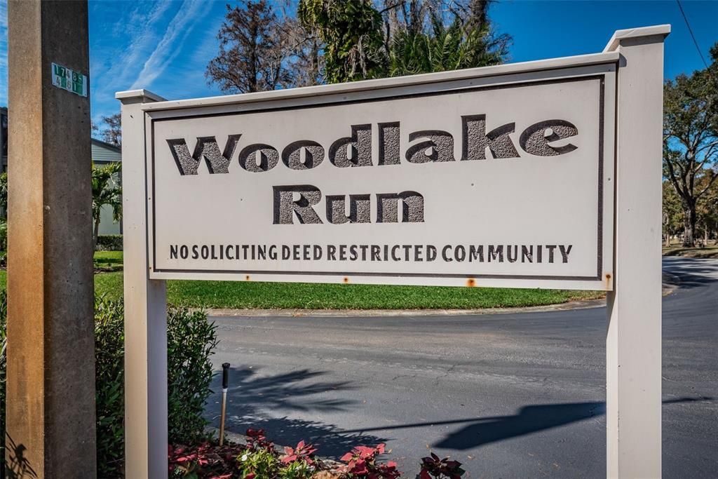 Active With Contract: $1,800 (2 beds, 2 baths, 924 Square Feet)