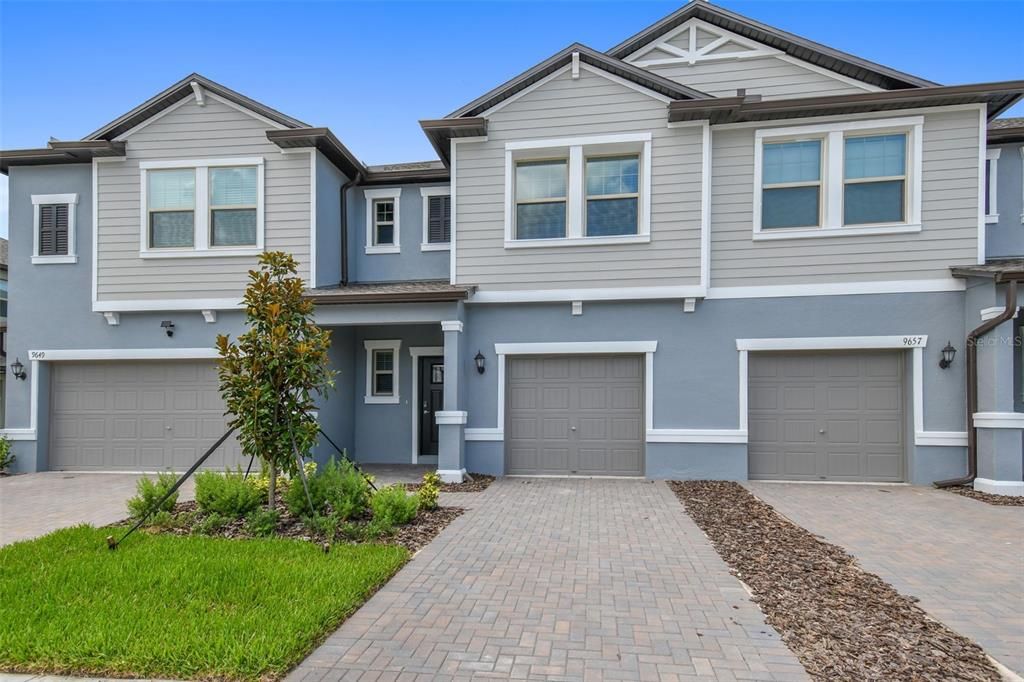 For Rent: $2,300 (3 beds, 2 baths, 1601 Square Feet)