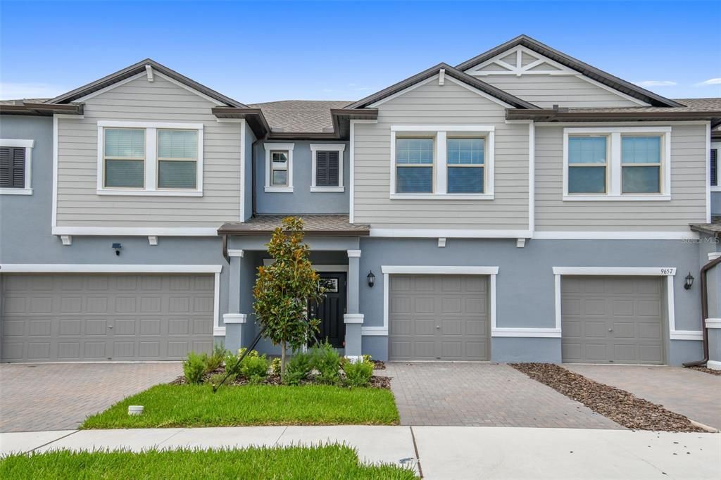 For Rent: $2,300 (3 beds, 2 baths, 1601 Square Feet)