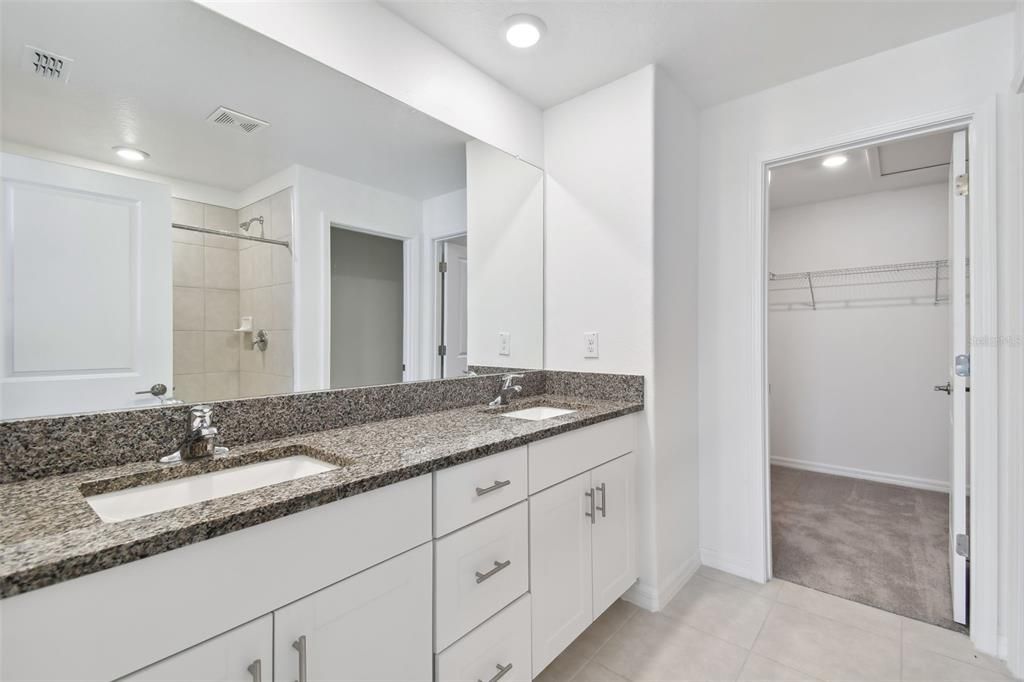 For Rent: $2,300 (3 beds, 2 baths, 1601 Square Feet)