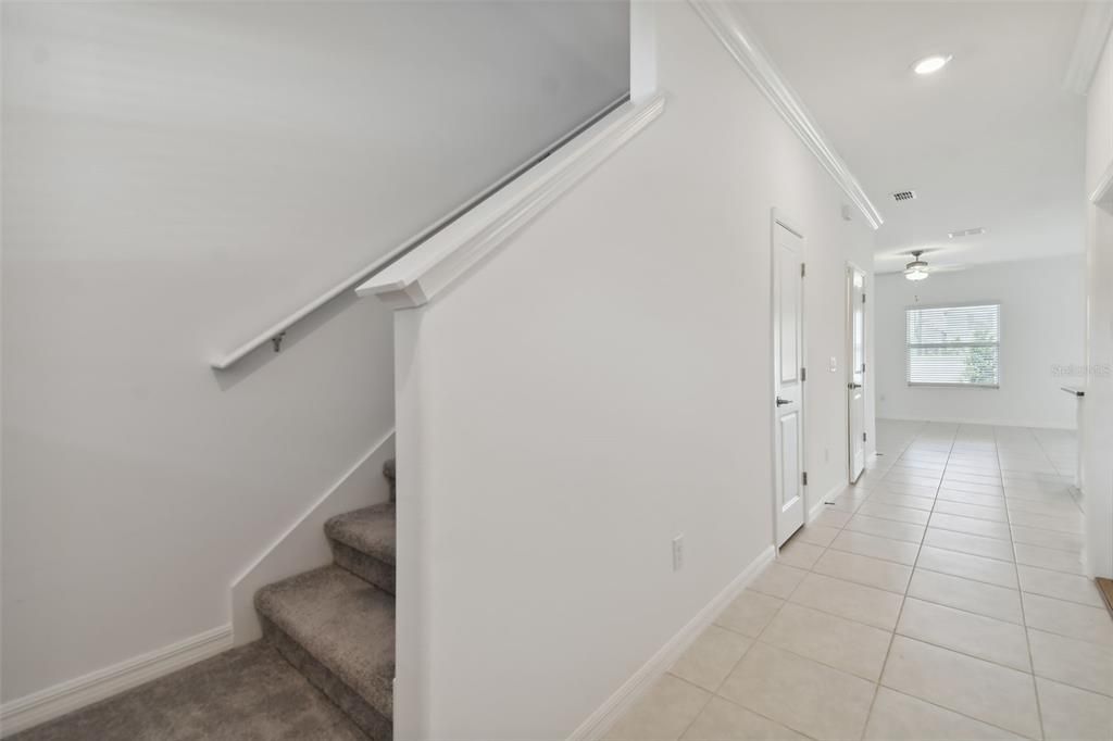 For Rent: $2,300 (3 beds, 2 baths, 1601 Square Feet)