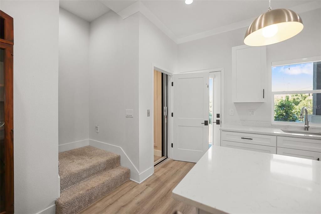 For Sale: $785,000 (3 beds, 3 baths, 1970 Square Feet)