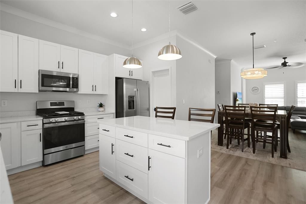 For Sale: $785,000 (3 beds, 3 baths, 1970 Square Feet)