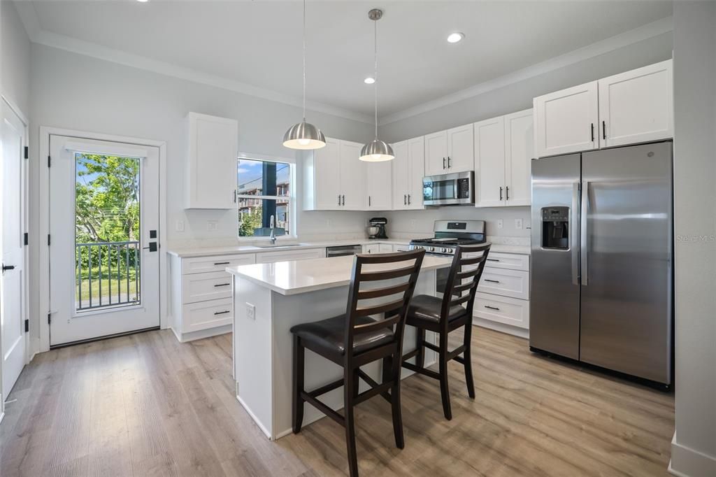 For Sale: $785,000 (3 beds, 3 baths, 1970 Square Feet)