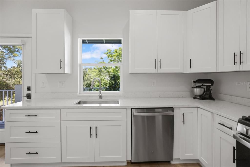 For Sale: $785,000 (3 beds, 3 baths, 1970 Square Feet)