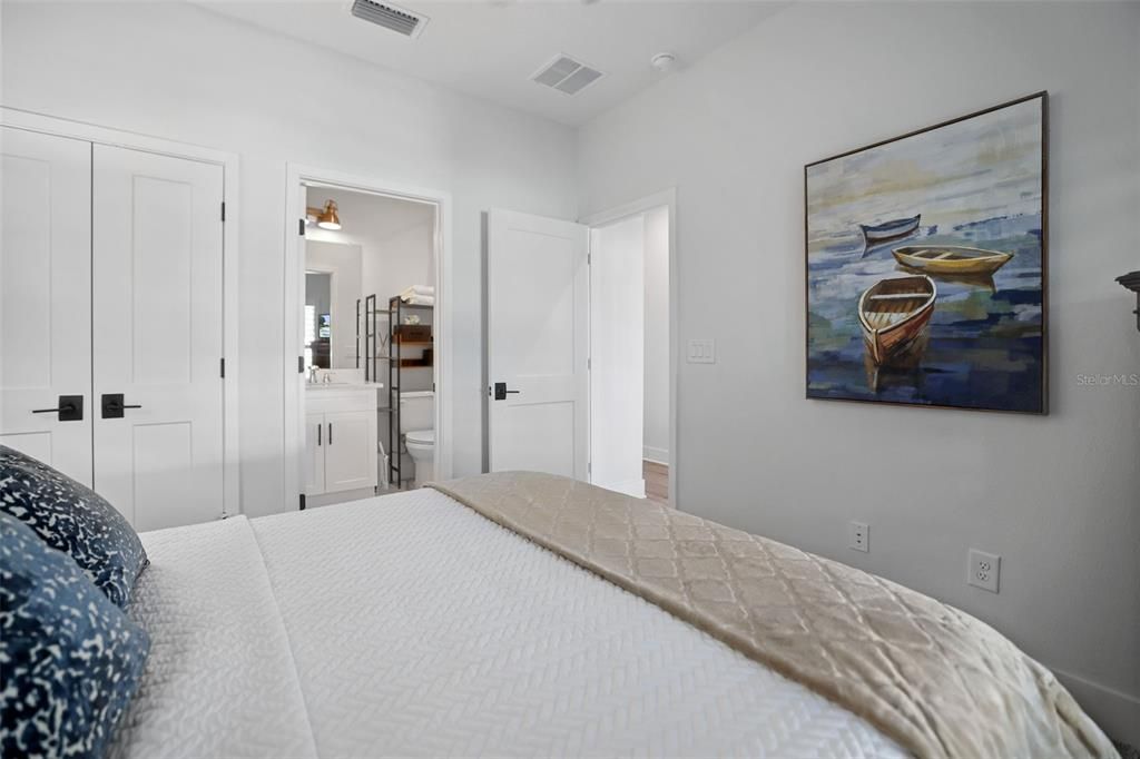 For Sale: $785,000 (3 beds, 3 baths, 1970 Square Feet)