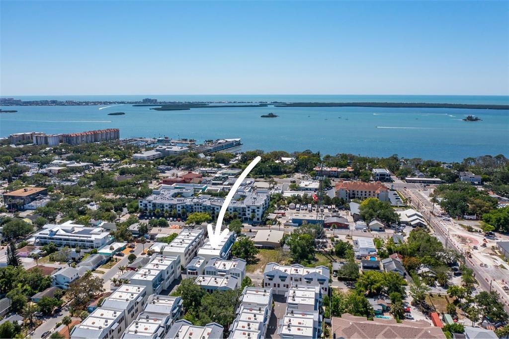 For Sale: $785,000 (3 beds, 3 baths, 1970 Square Feet)