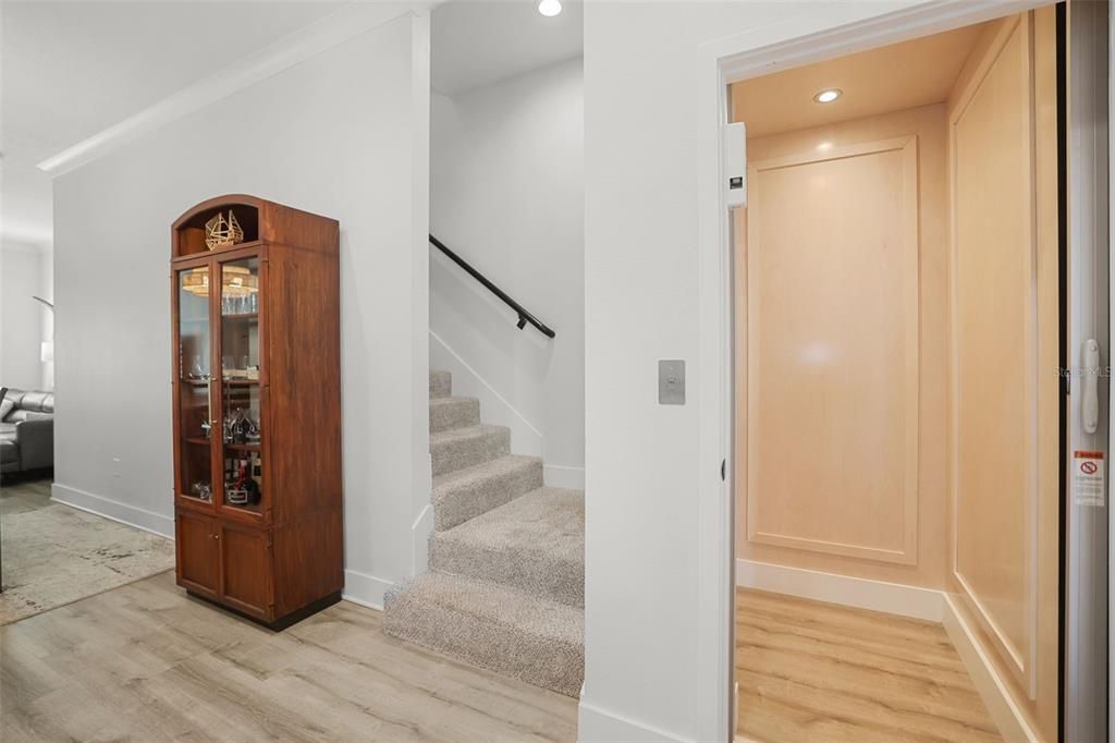 For Sale: $785,000 (3 beds, 3 baths, 1970 Square Feet)